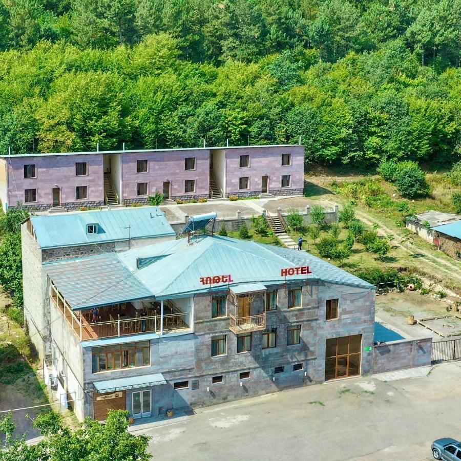 Yeghevnut Hotel Goris Exteriör bild