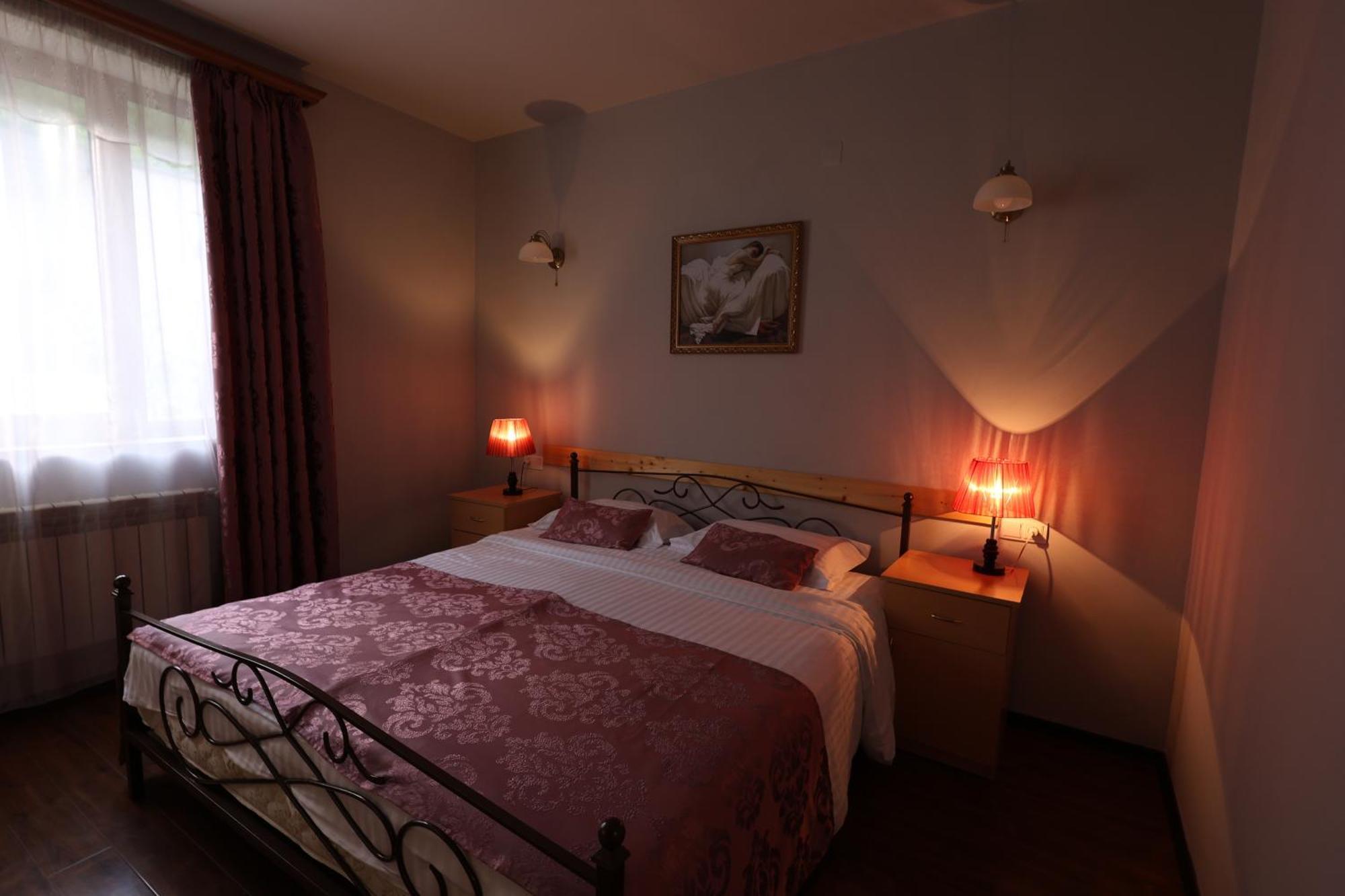 Yeghevnut Hotel Goris Exteriör bild