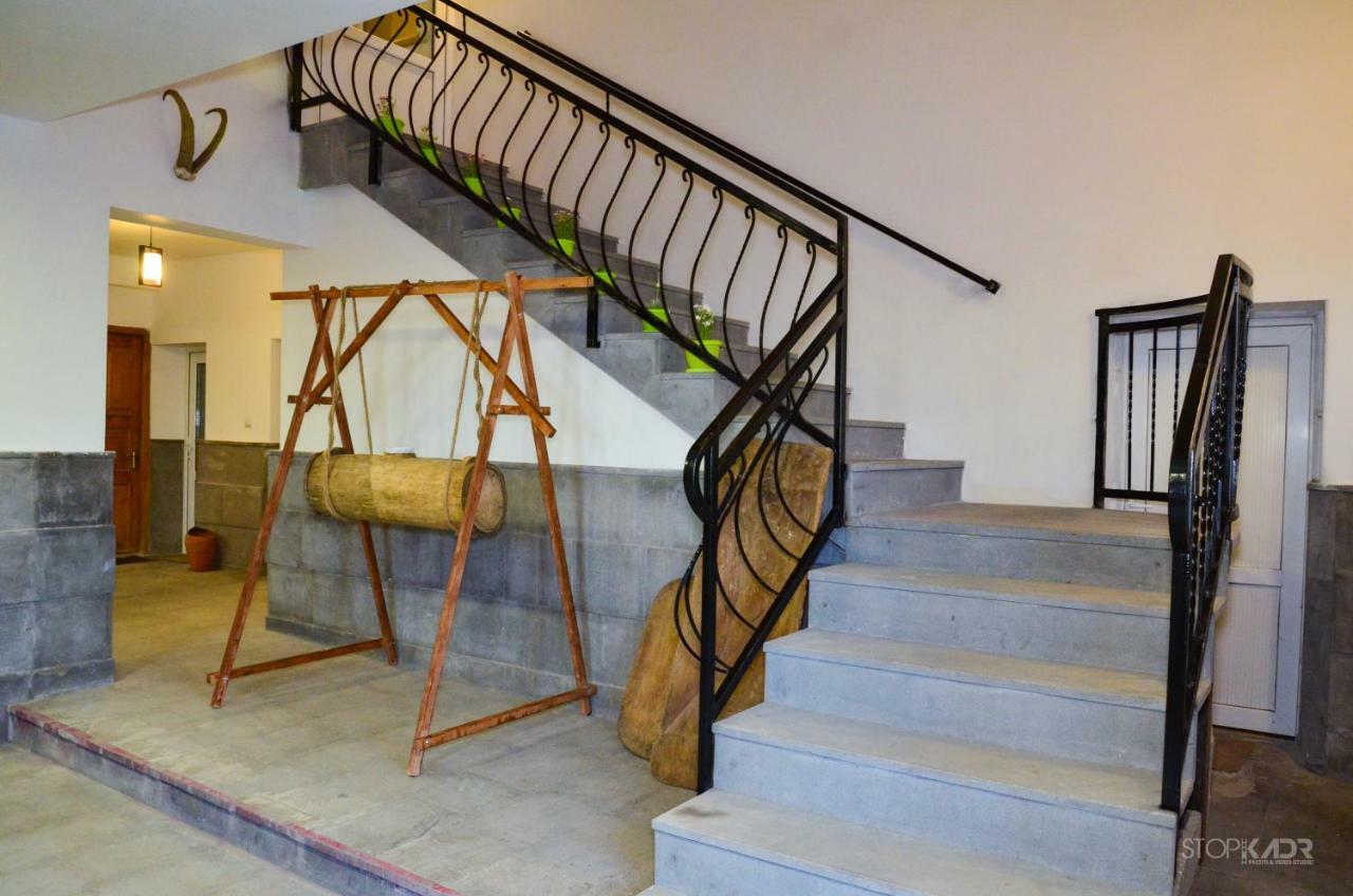 Yeghevnut Hotel Goris Exteriör bild