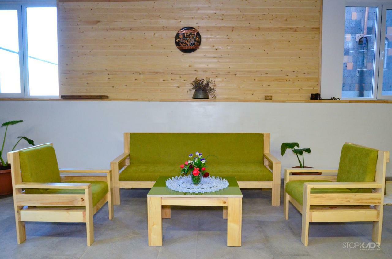Yeghevnut Hotel Goris Exteriör bild